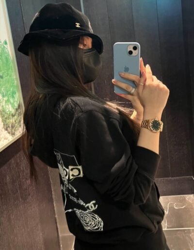 Korean escort Catherine in black evening gown at Tokyo luxury hotel